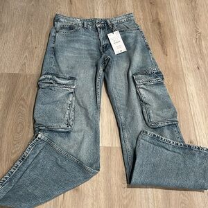Zara women’s cargo jeans 4 NWT